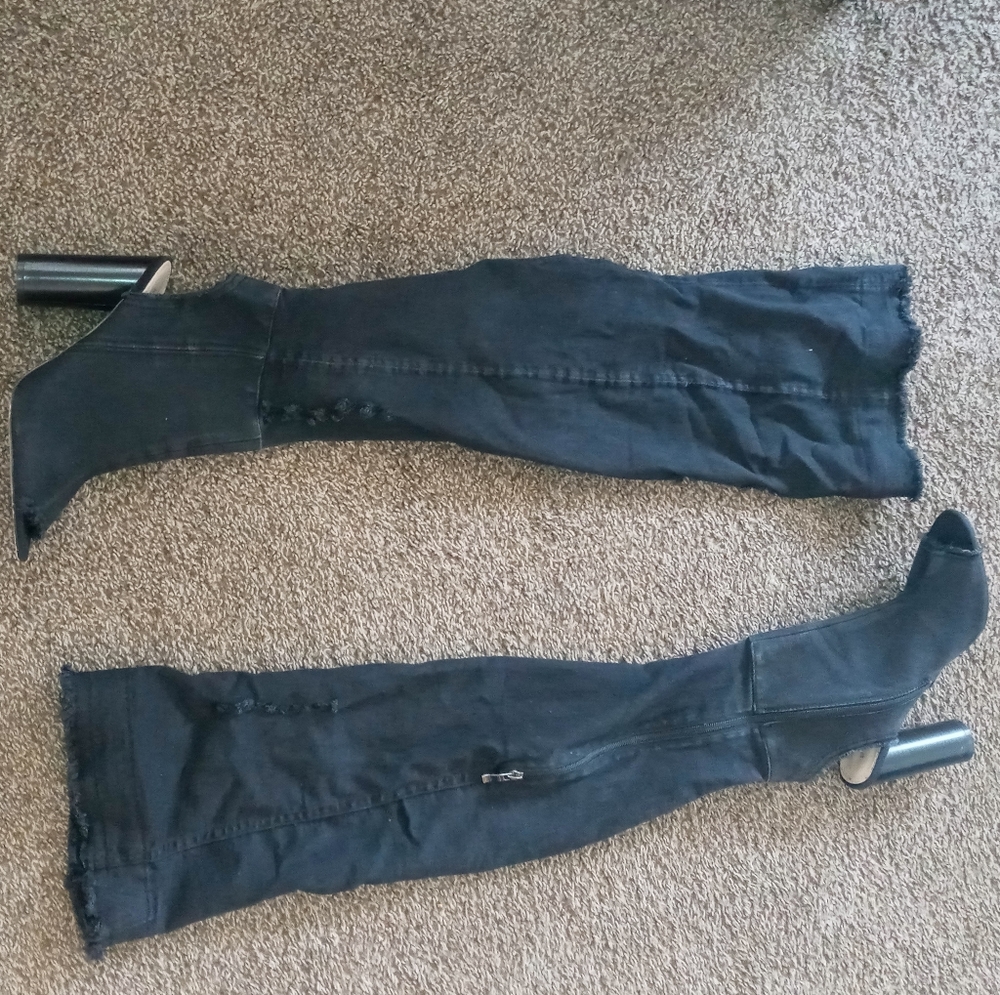 Black jean heel boots